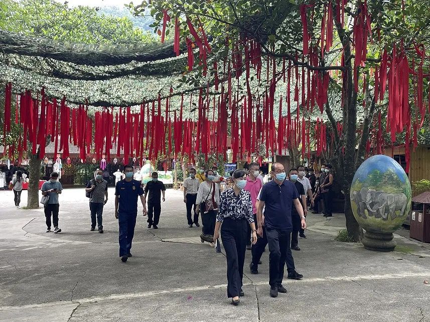 【安全環(huán)?！吭颇鲜“参瘯?huì)第十督查組到原始森林公園檢查指導(dǎo)-1.jpg